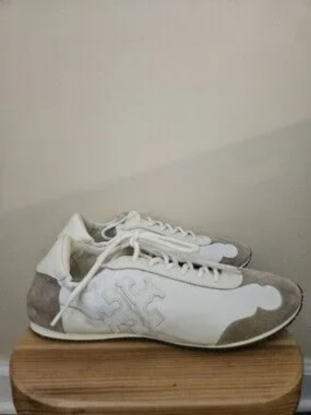 BURCH TORY SNEAKER NYLON/LEATHER/SUEDE T LOGO IVORY/TAN/SZ US 8.5 - Picture 5 of 13